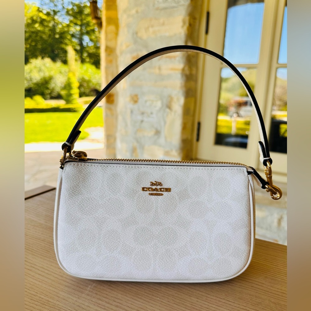 Coach White Shoulder Bag